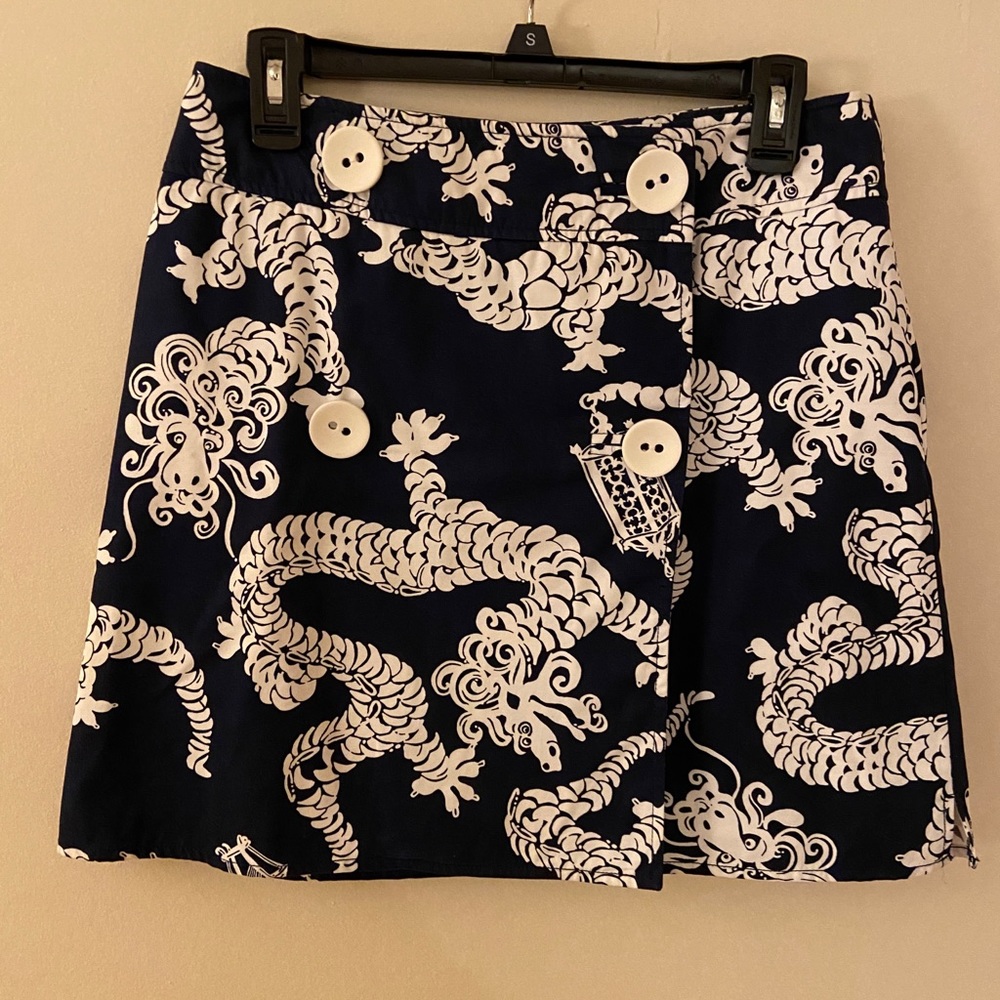 EUC Lilly Pulitzer Skirt in Tail Lights 4